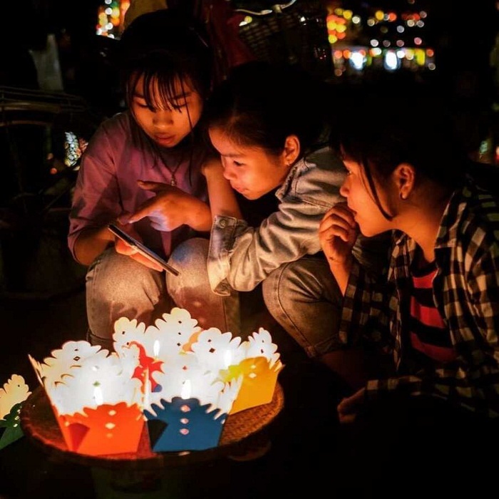 festival lanterne Hoi An enfant